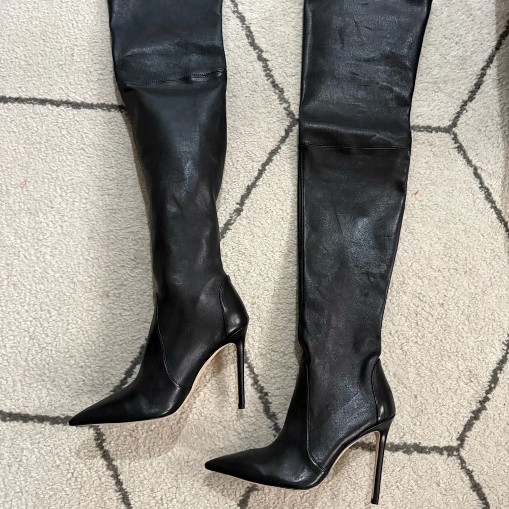 Stuart Weitzman Boots Ultrastuart 100 MM Thigh High Pointed Toe in Black Leather